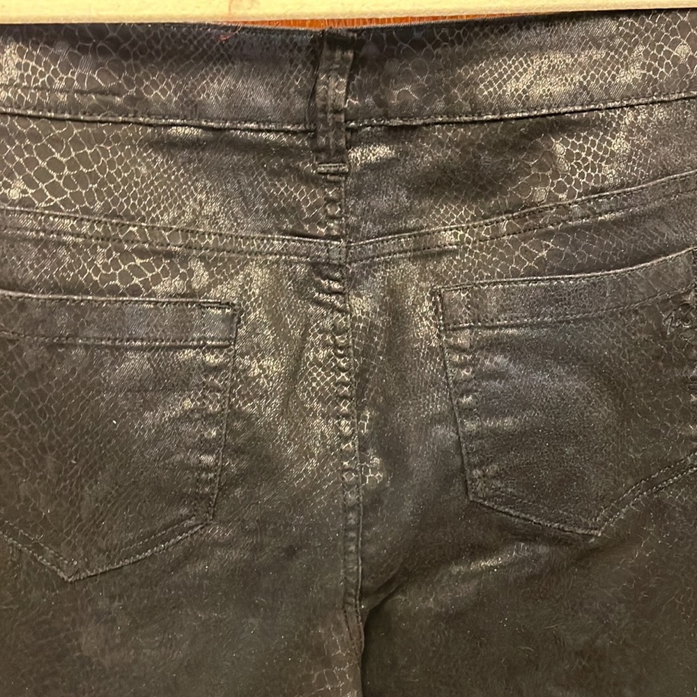 Unique jeans - Picture 3 of 3